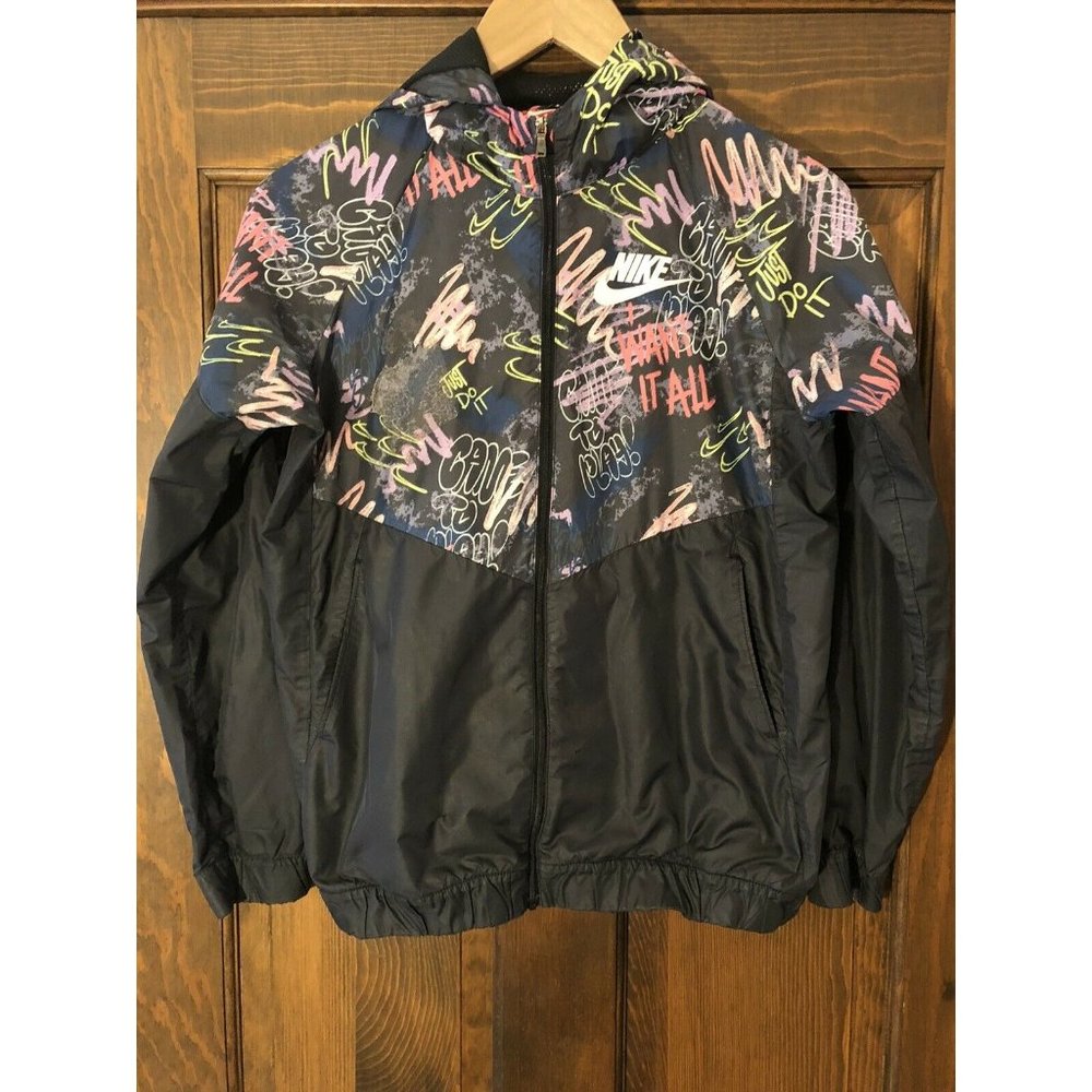 women nike windbreaker jacket
